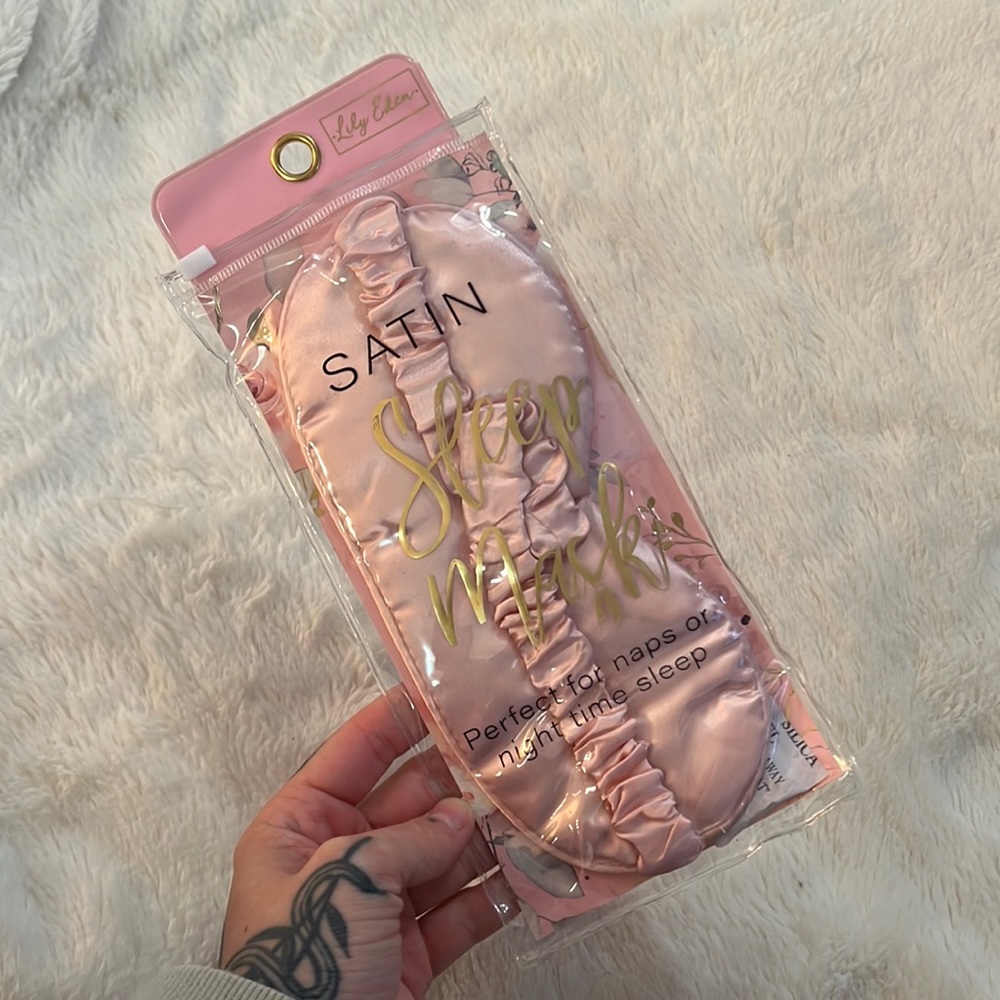 NWT Lily Eden Satin Sleep Mask